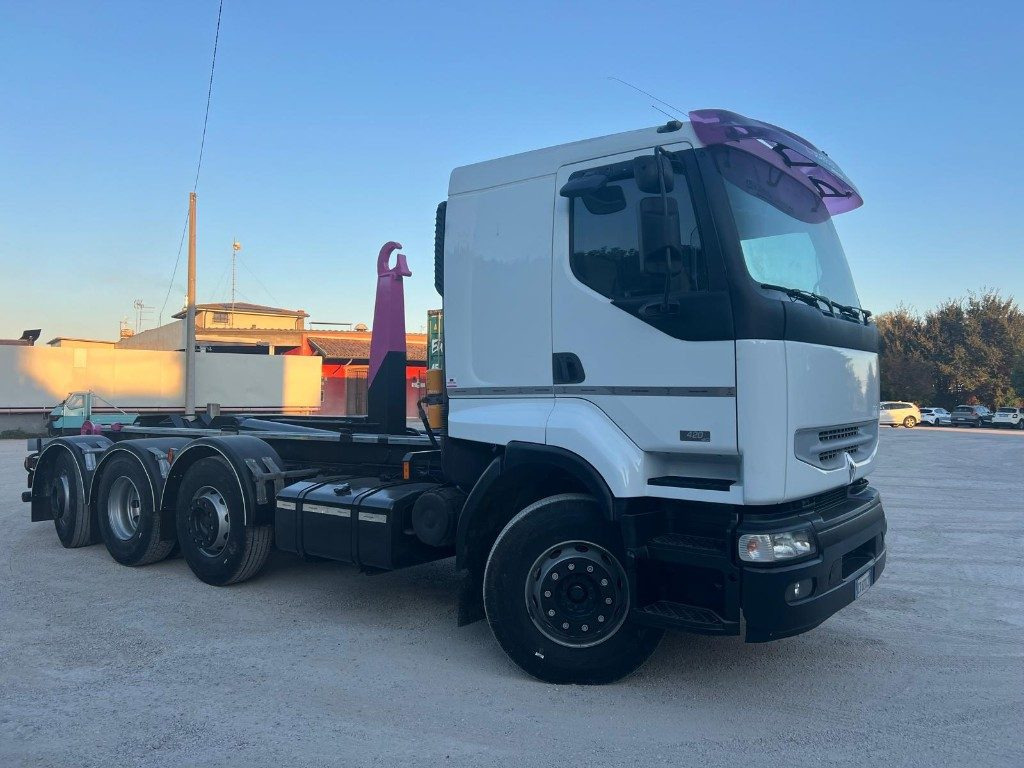 Camion ampliroll RENAULT 420 USATO SCARRABILE 8X2