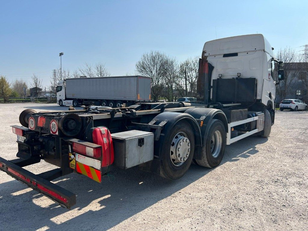 Camion ampliroll RENAULT SCARRABILE 6X2