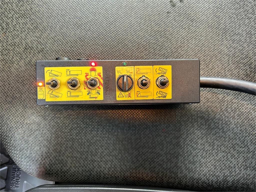 Camion ampliroll Renault CM 430