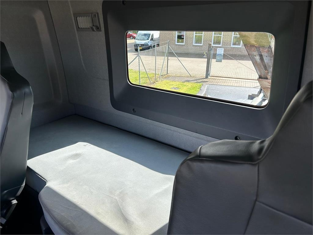 Camion ampliroll Renault CM 430