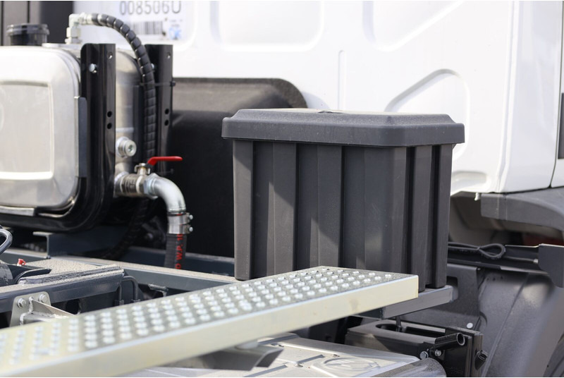 Camion ampliroll Renault D 18 HIGH P