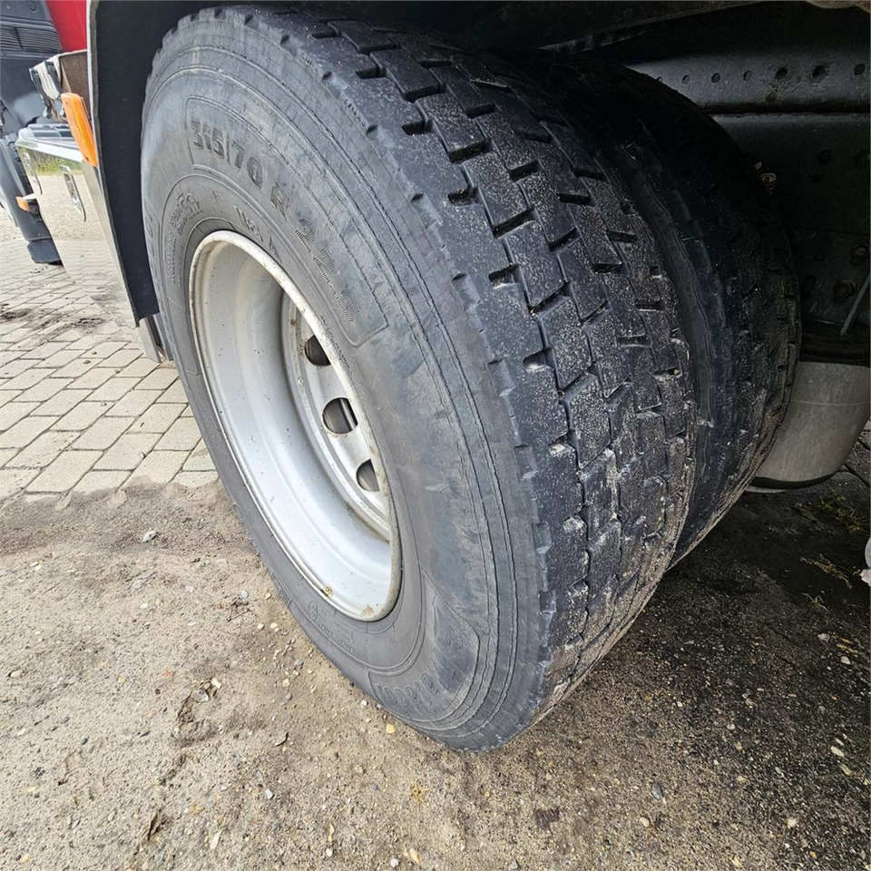 Camion ampliroll Renault D 26 Wide