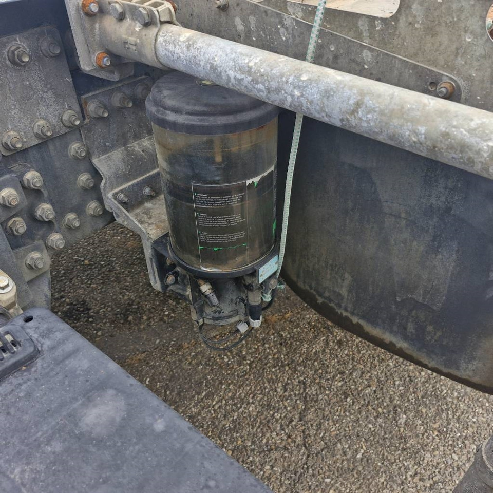 Camion ampliroll Renault D Wide 380