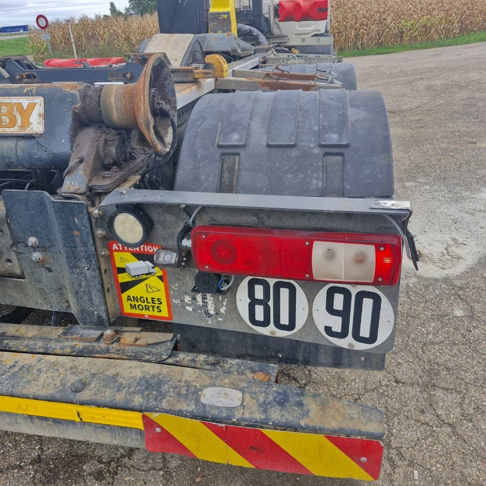 Camion ampliroll Renault D Wide 380