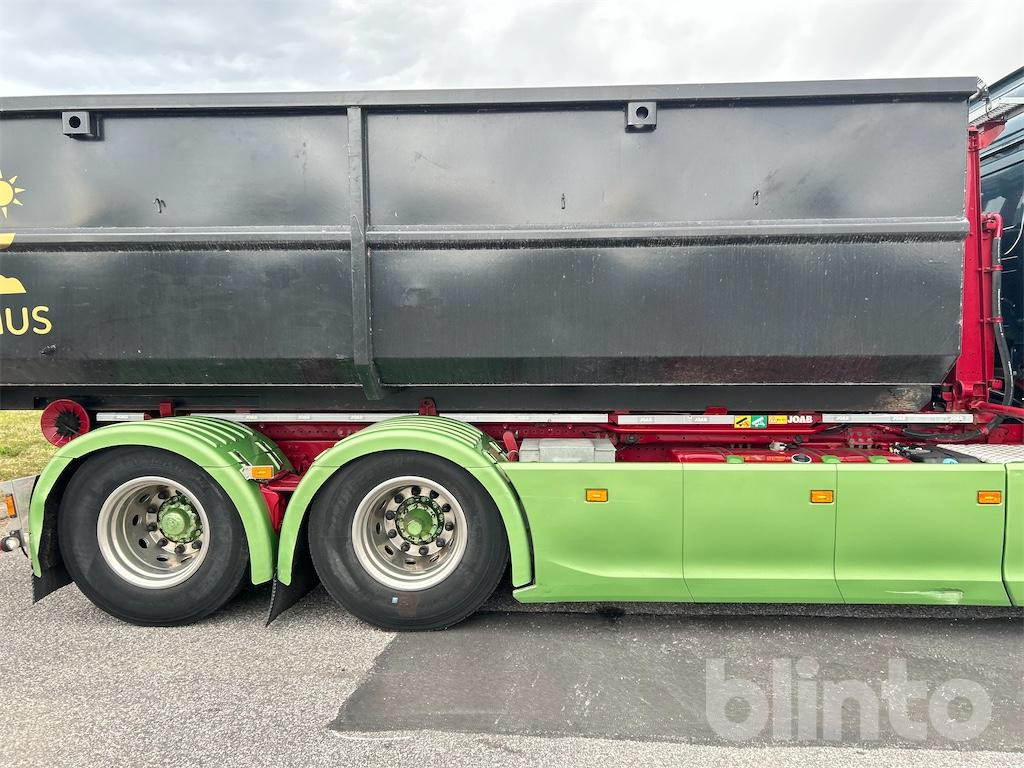 Camion ampliroll SCANIA