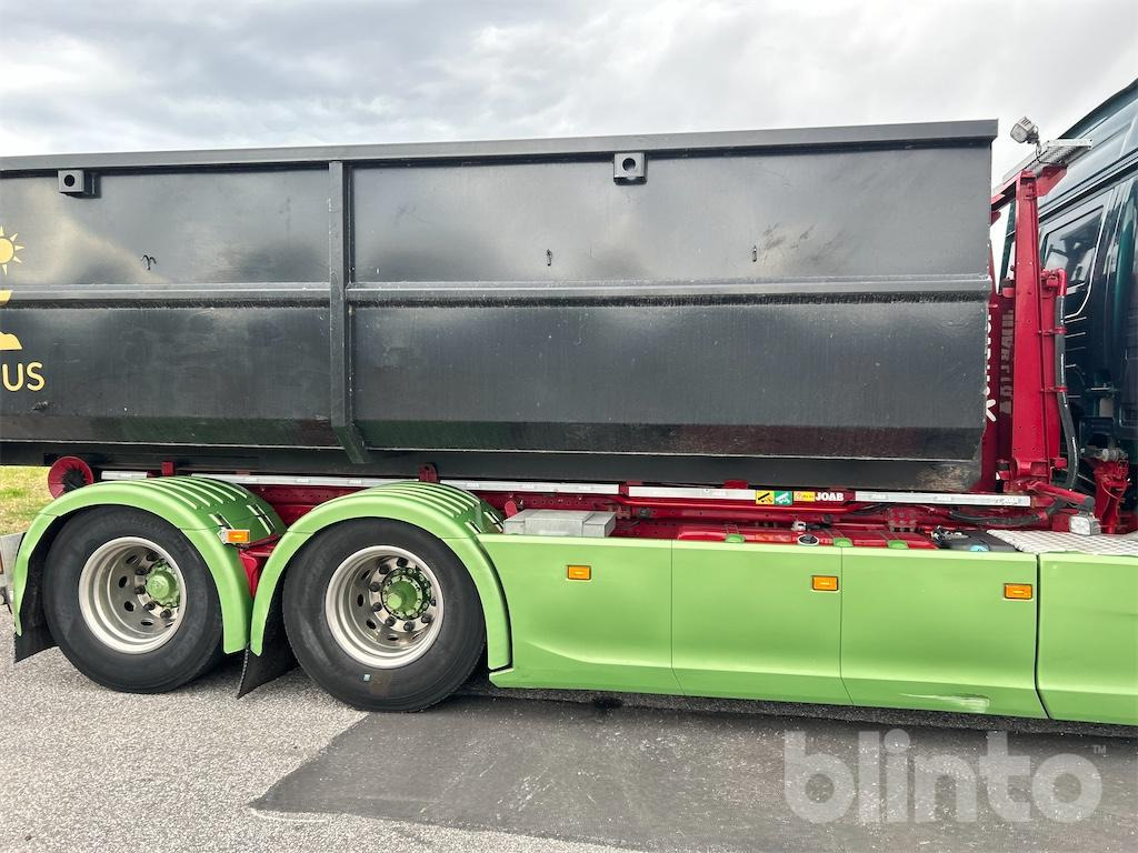 Camion ampliroll SCANIA