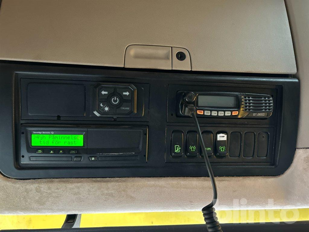 Camion ampliroll SCANIA