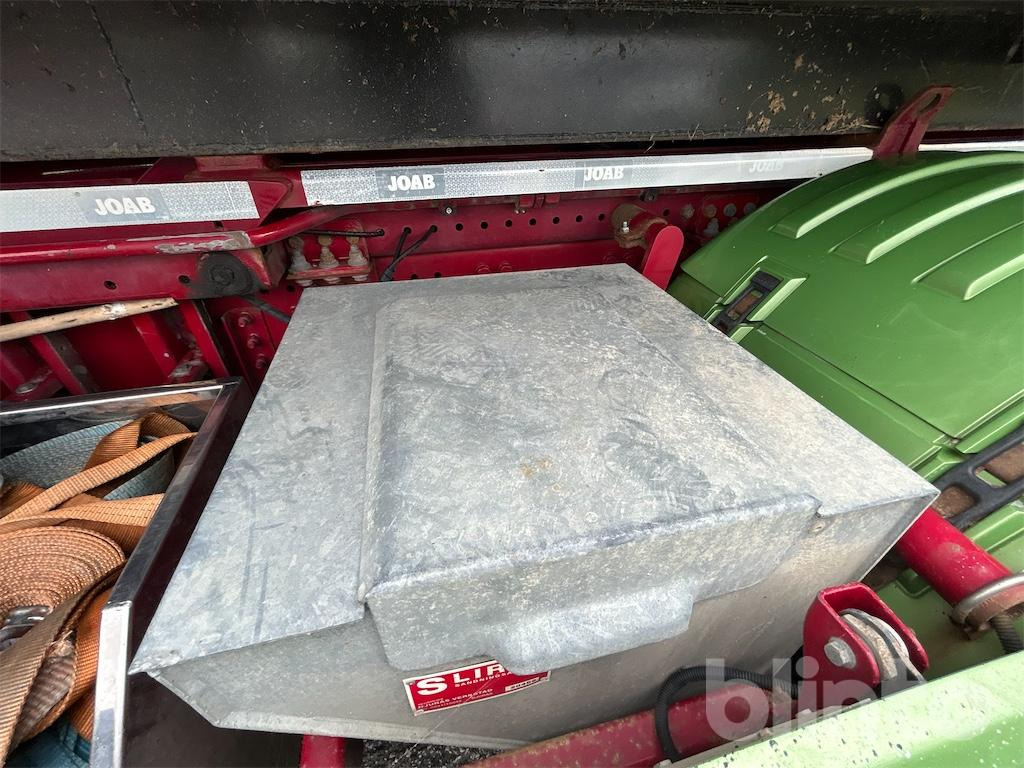 Camion ampliroll SCANIA