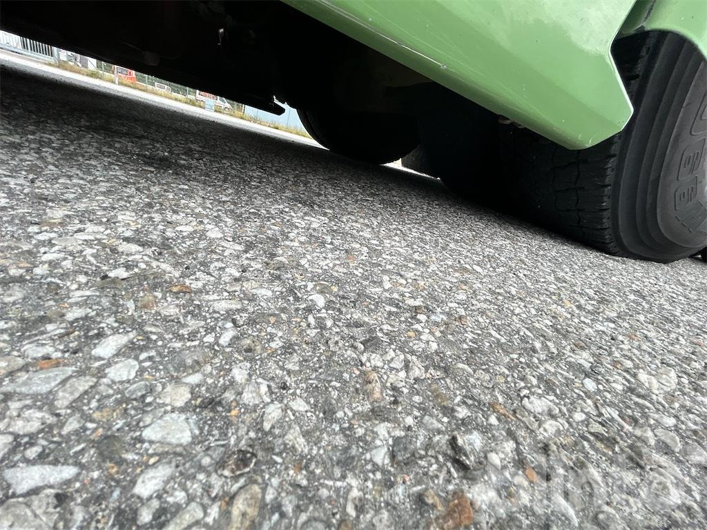 Camion ampliroll SCANIA