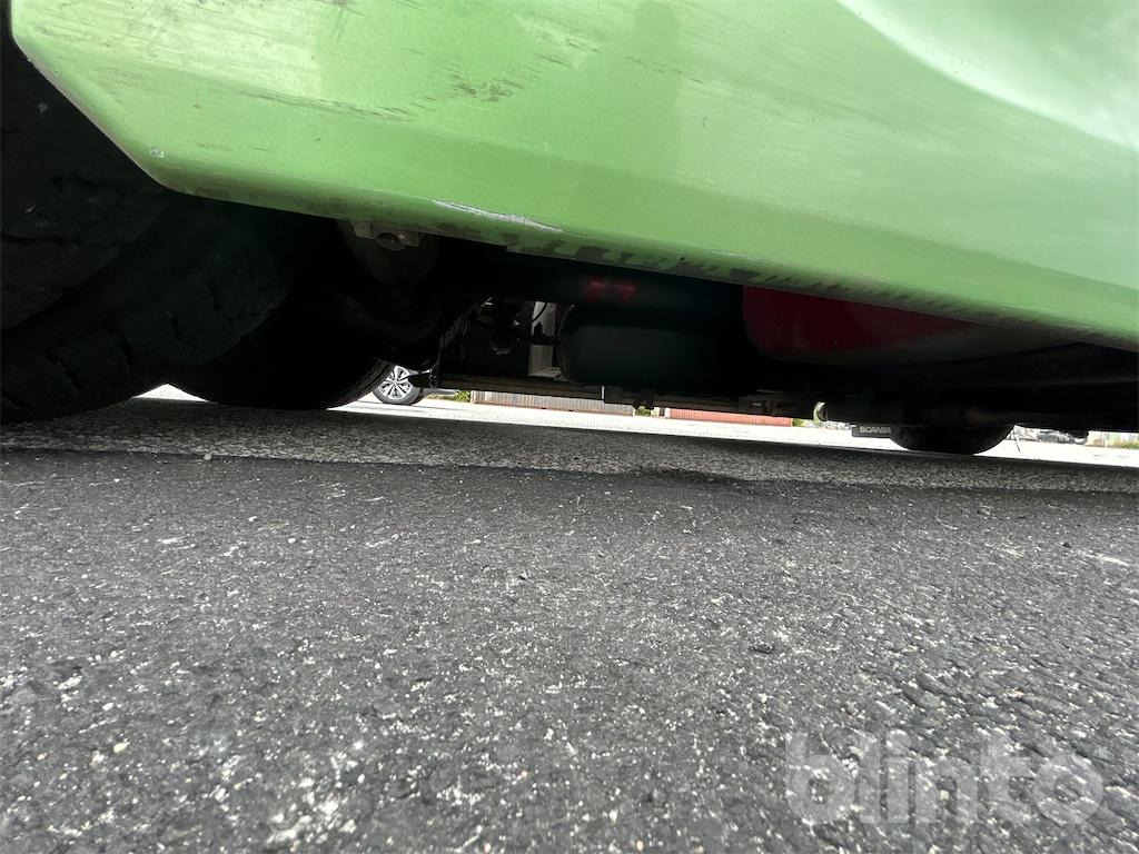 Camion ampliroll SCANIA