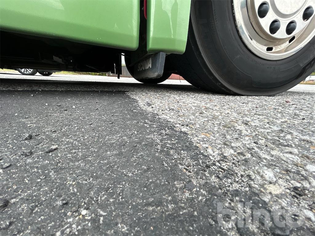 Camion ampliroll SCANIA