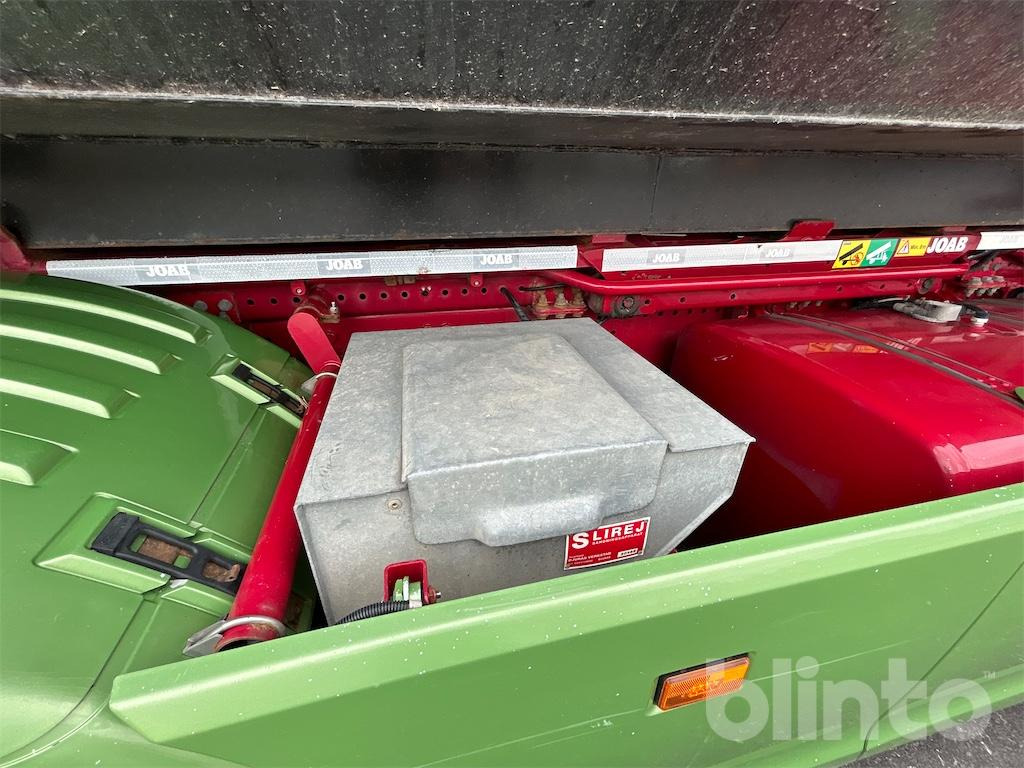 Camion ampliroll SCANIA