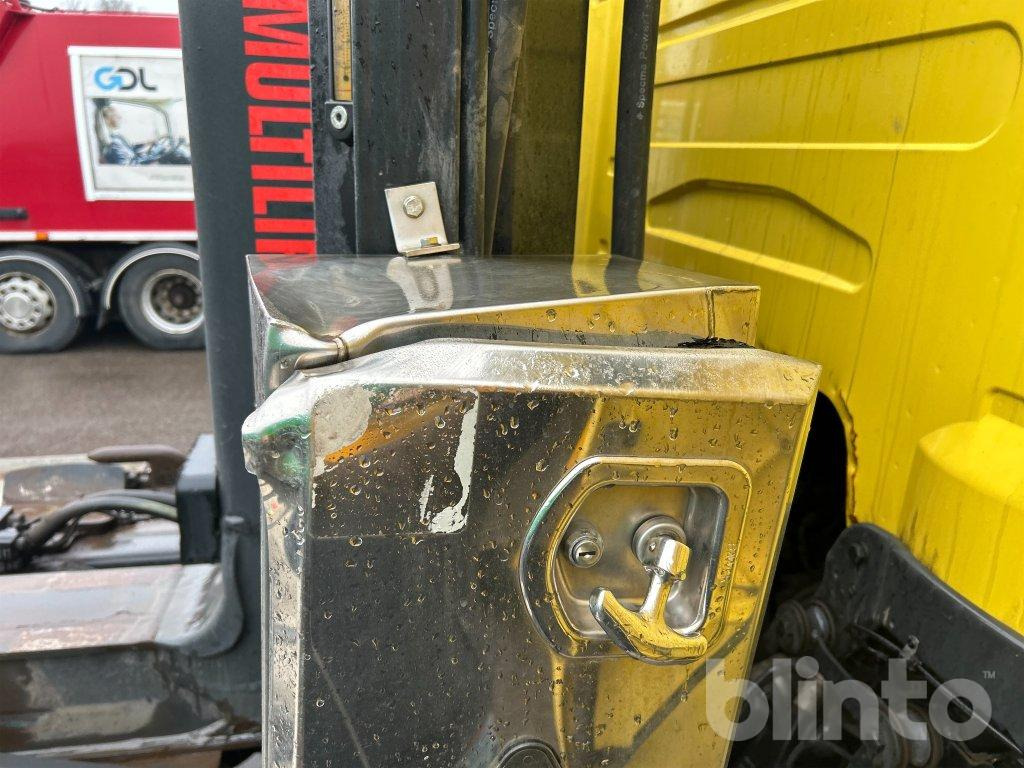 Camion ampliroll SCANIA