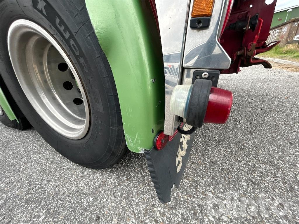 Camion ampliroll SCANIA