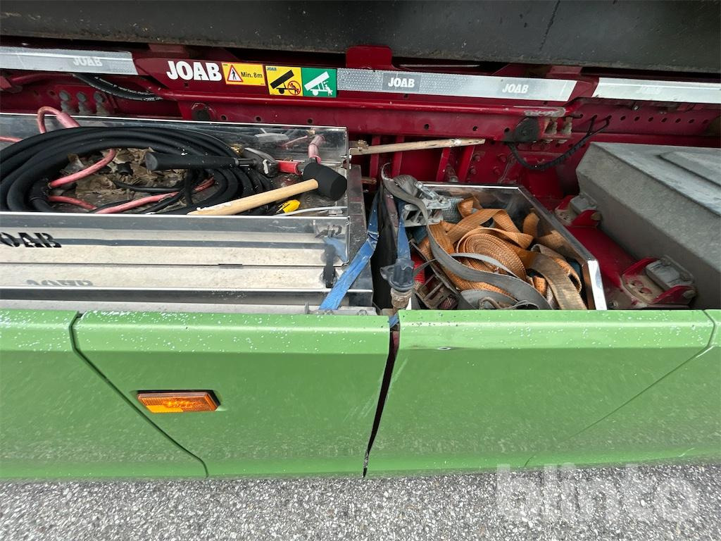 Camion ampliroll SCANIA