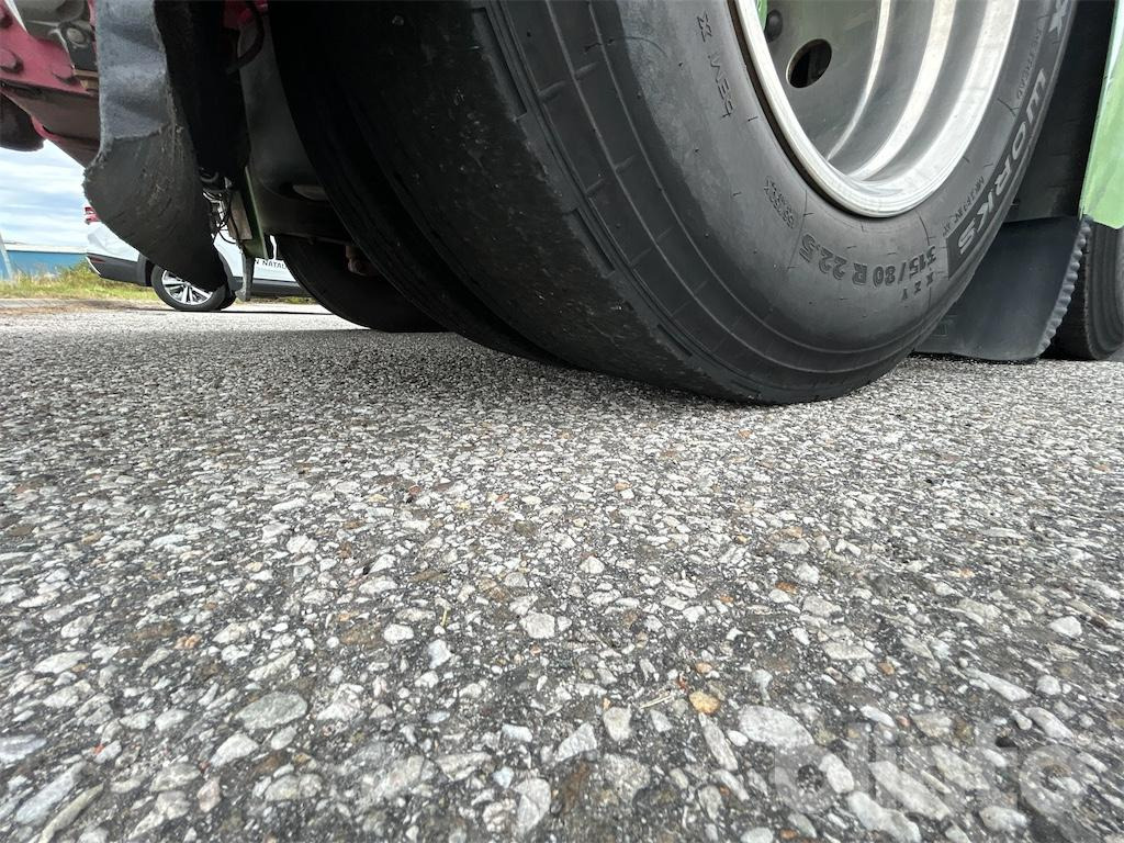 Camion ampliroll SCANIA