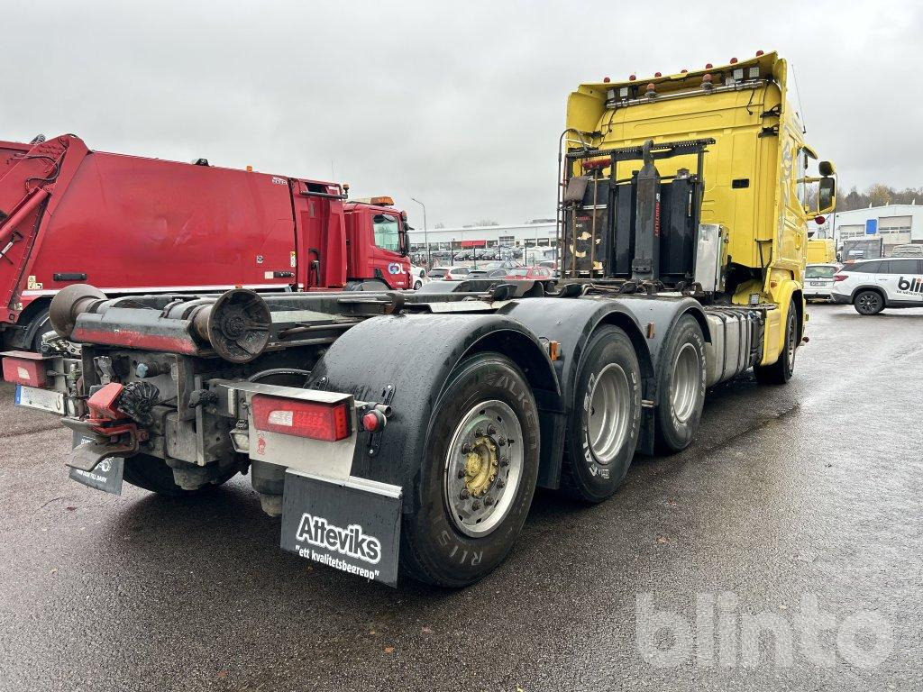 Camion ampliroll SCANIA