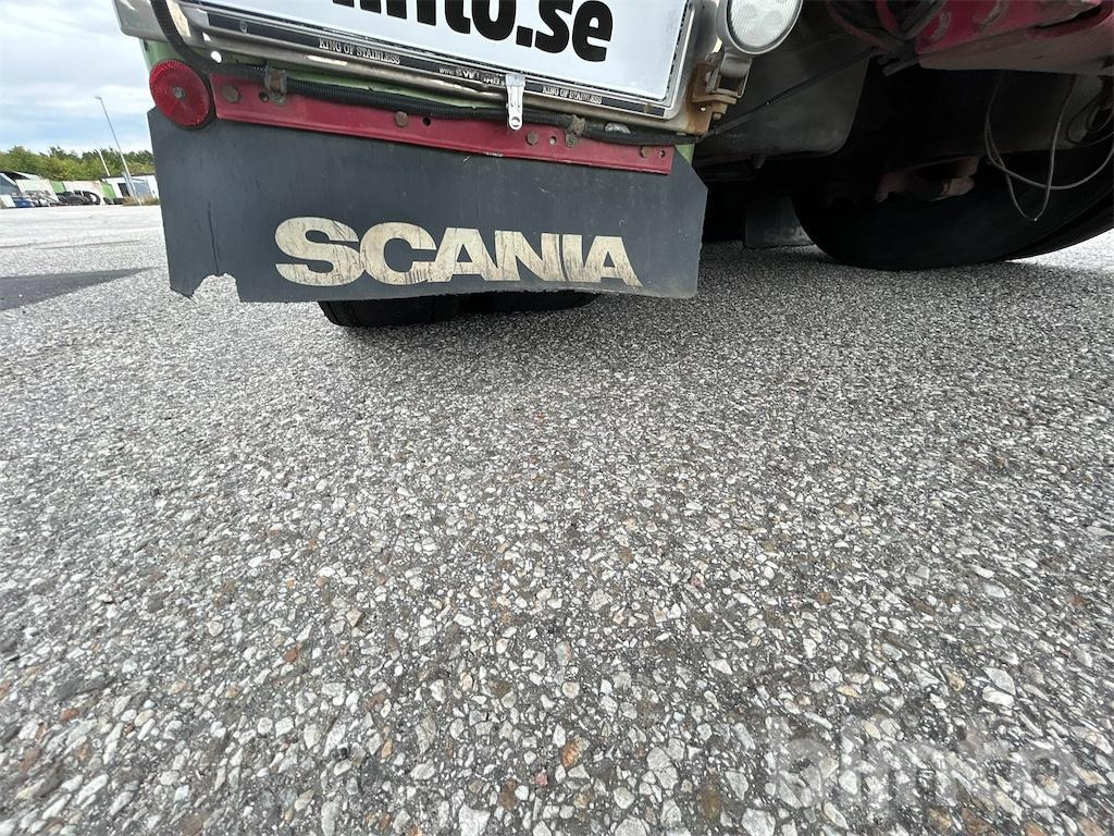 Camion ampliroll SCANIA