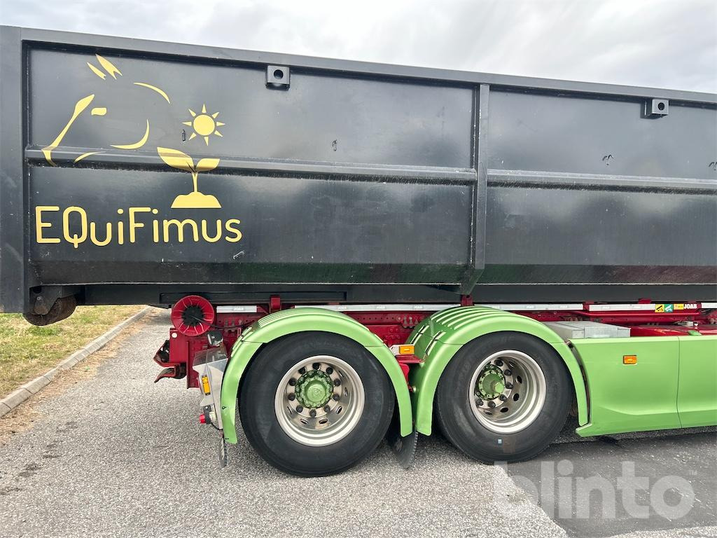 Camion ampliroll SCANIA