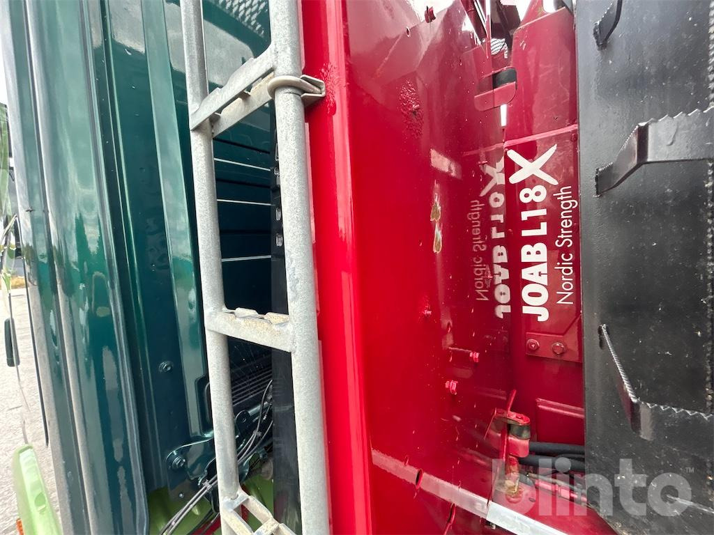 Camion ampliroll SCANIA