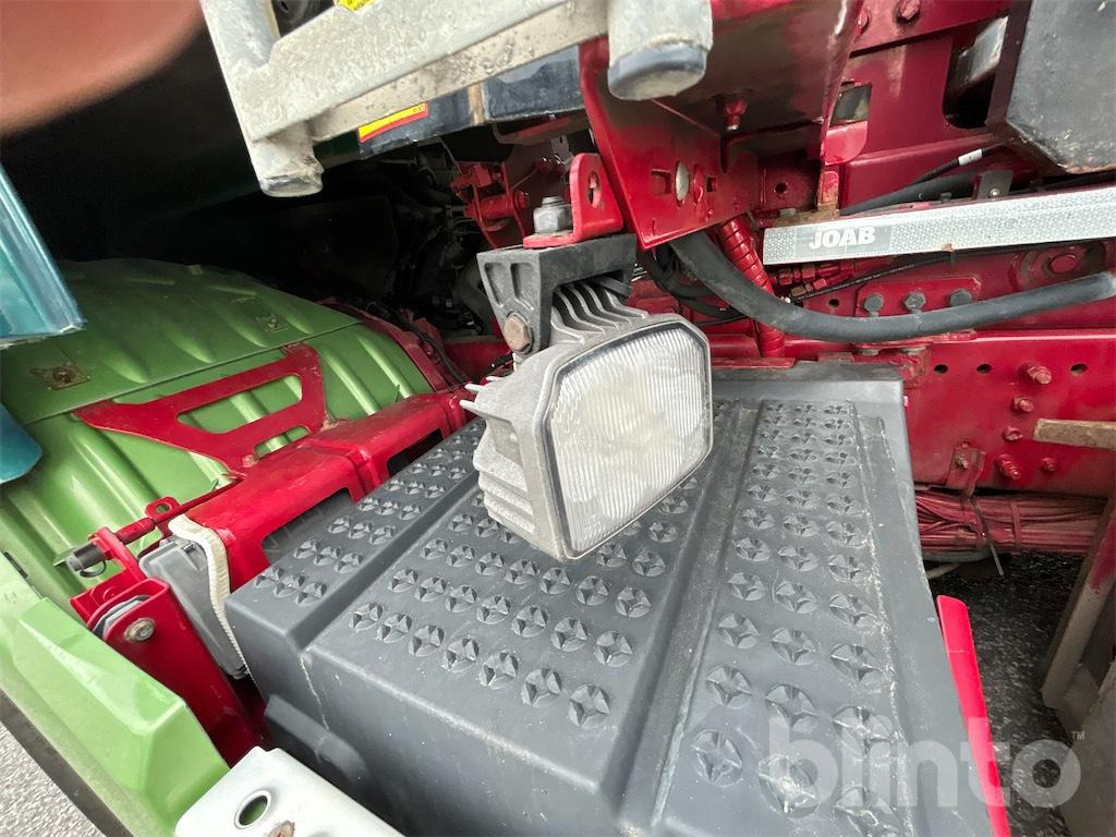 Camion ampliroll SCANIA