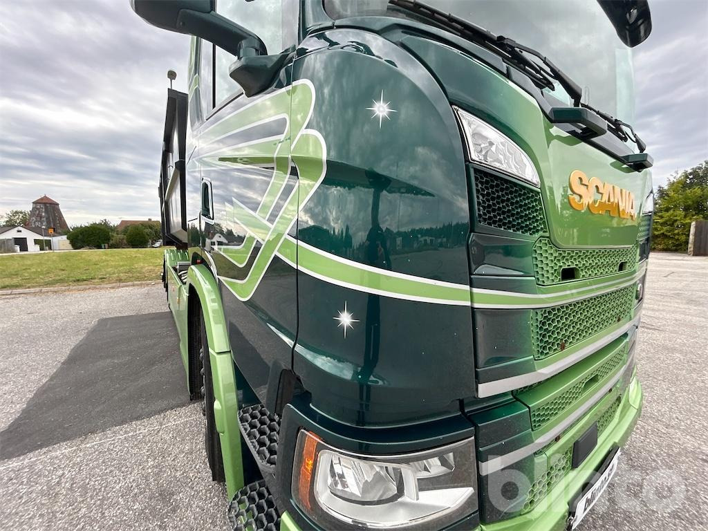 Camion ampliroll SCANIA