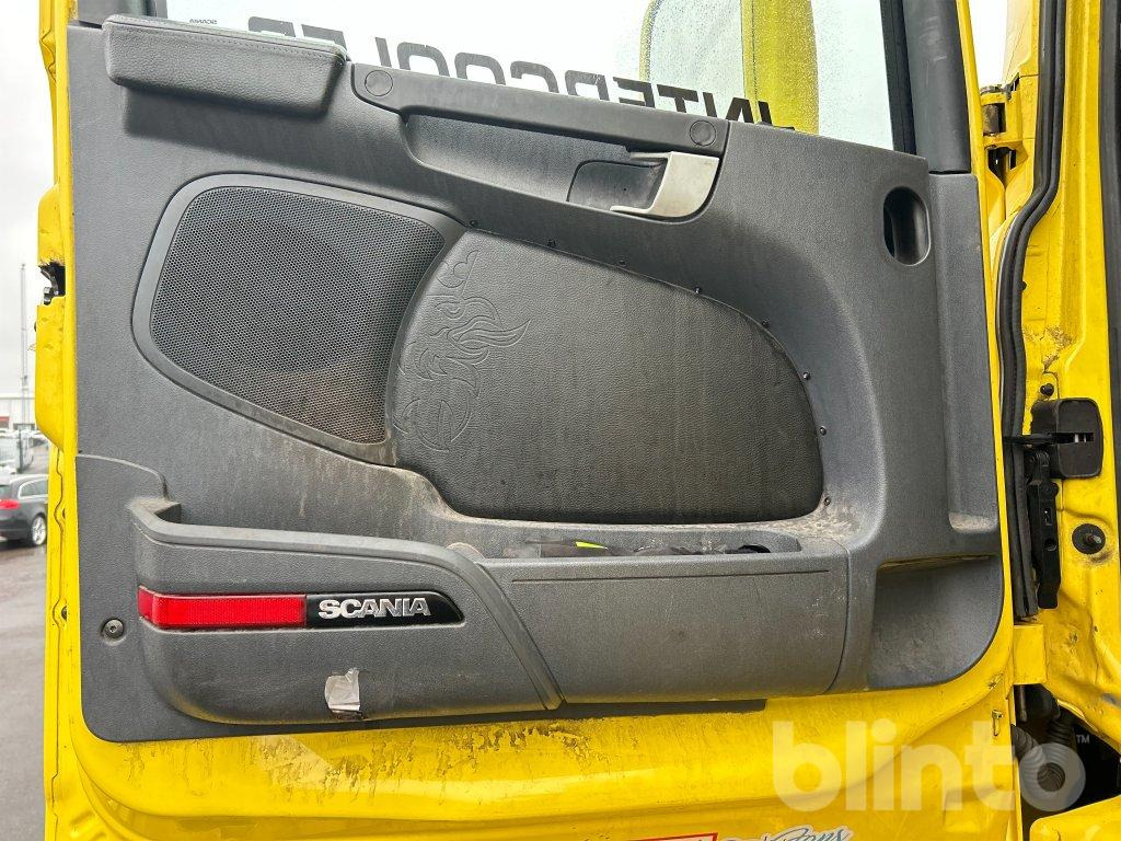 Camion ampliroll SCANIA