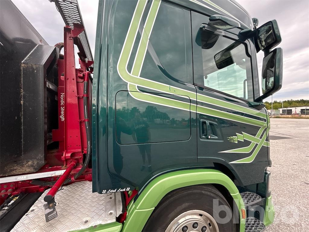 Camion ampliroll SCANIA