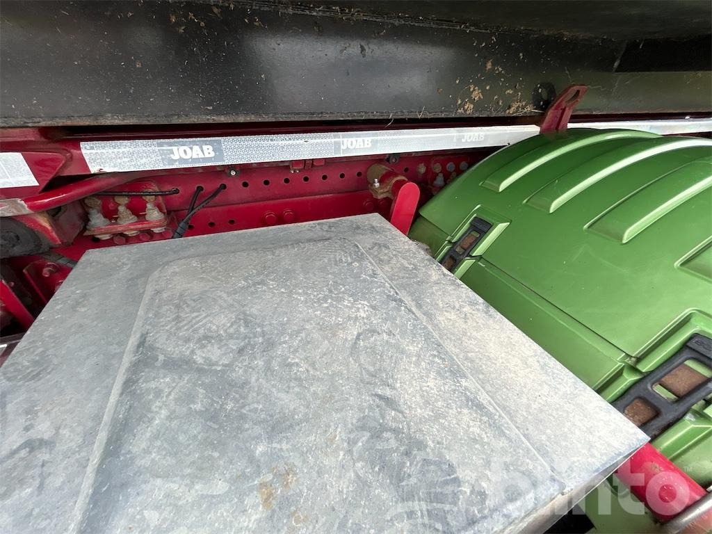 Camion ampliroll SCANIA