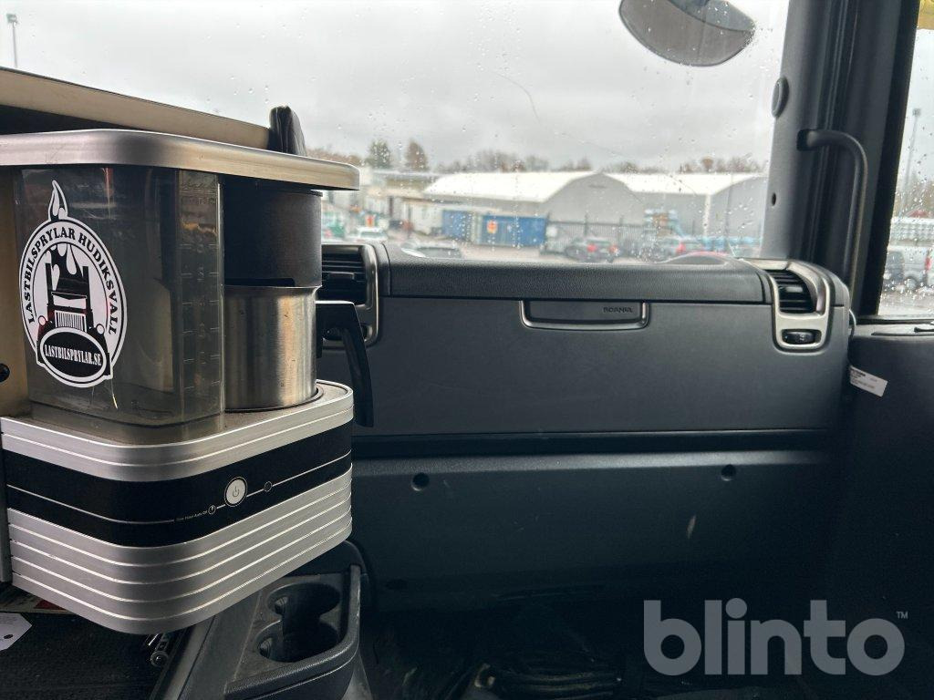 Camion ampliroll SCANIA