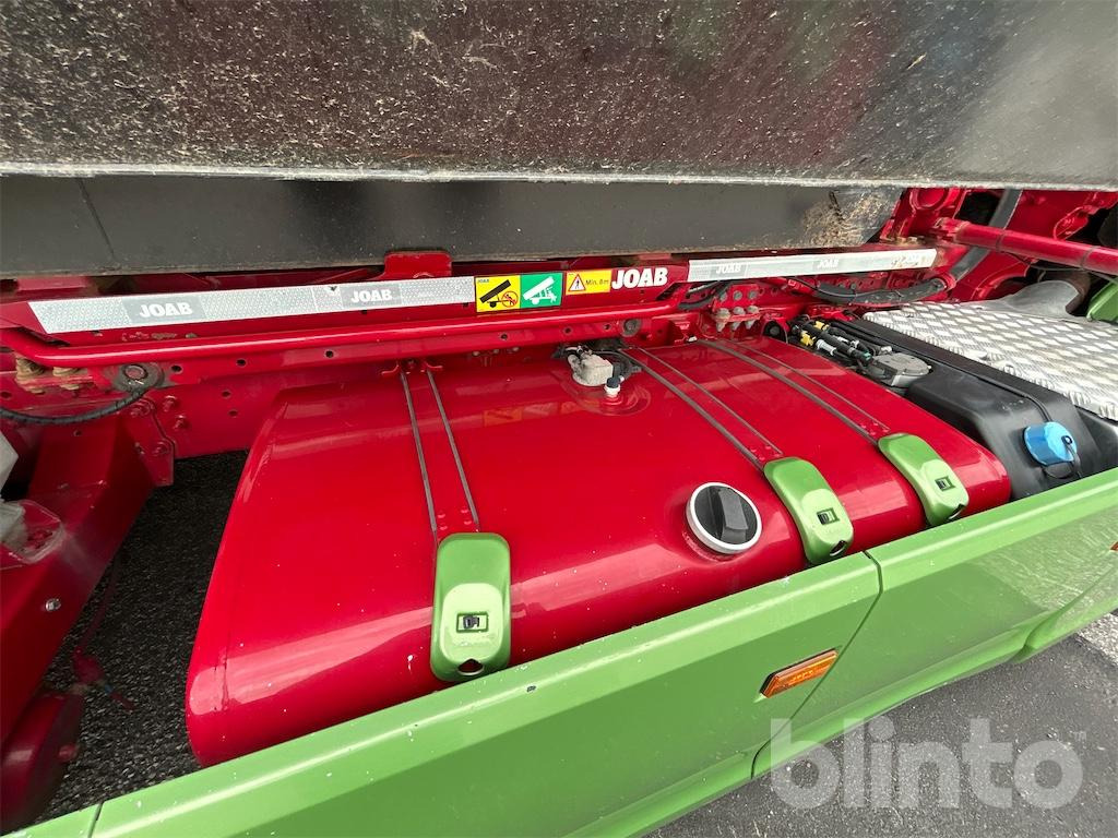 Camion ampliroll SCANIA