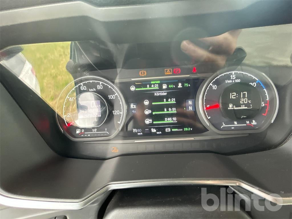 Camion ampliroll SCANIA