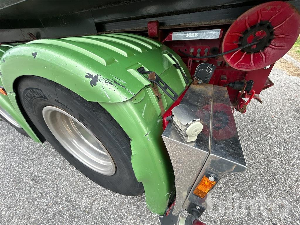 Camion ampliroll SCANIA