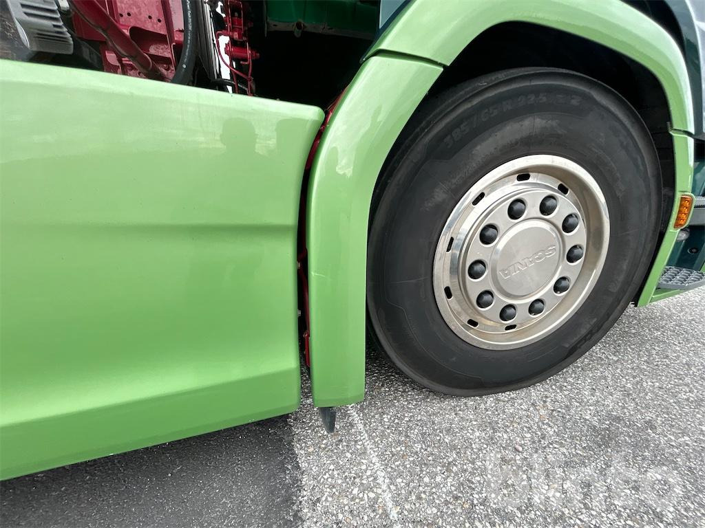 Camion ampliroll SCANIA