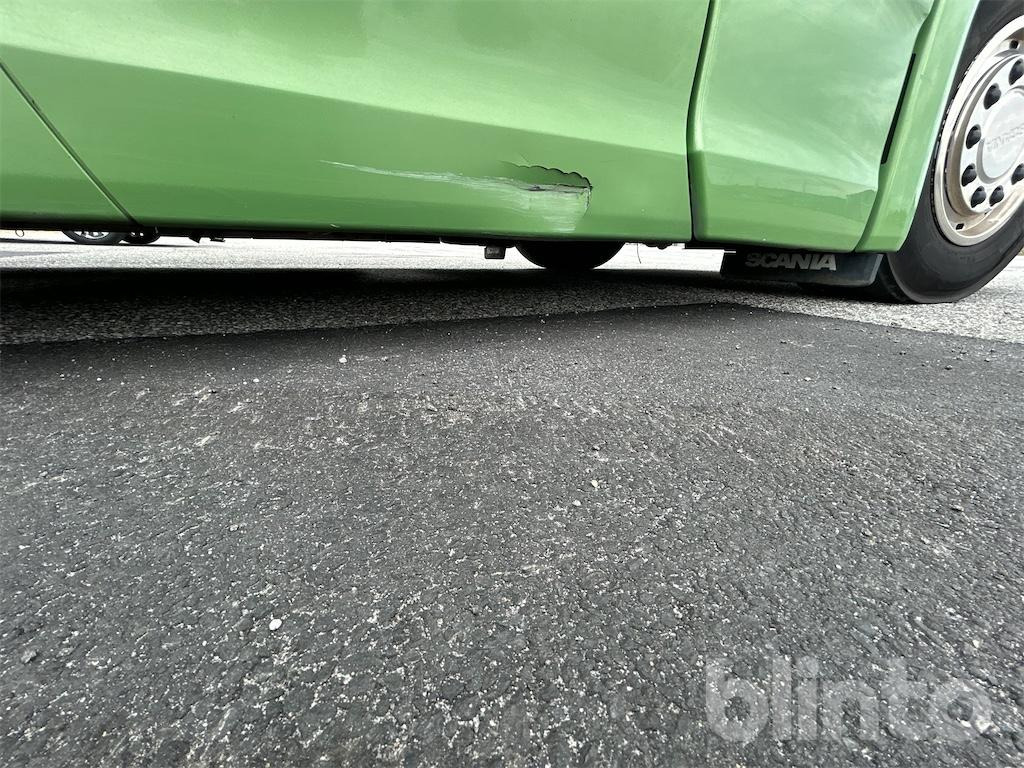 Camion ampliroll SCANIA