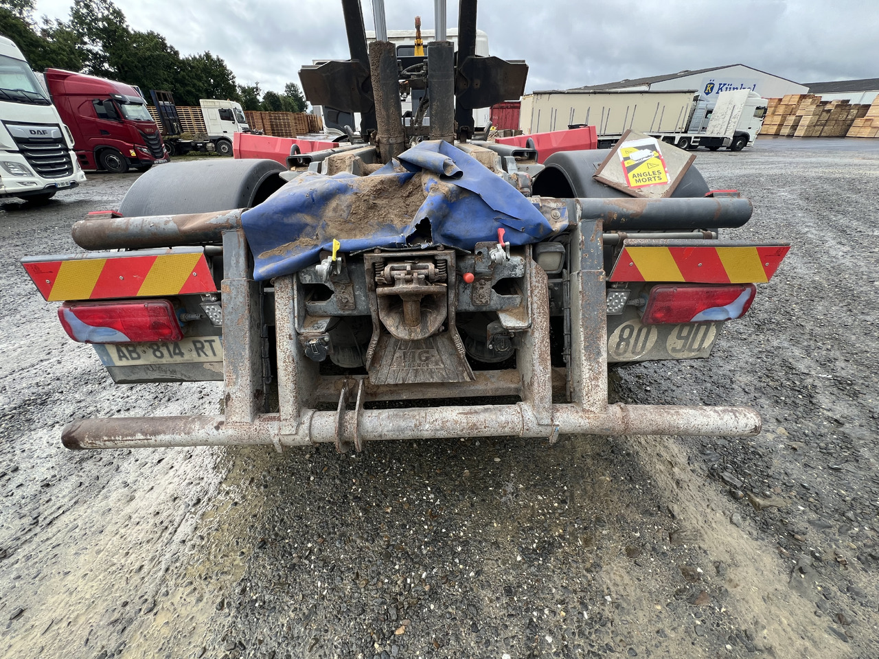 Camion ampliroll SCANIA 8x4