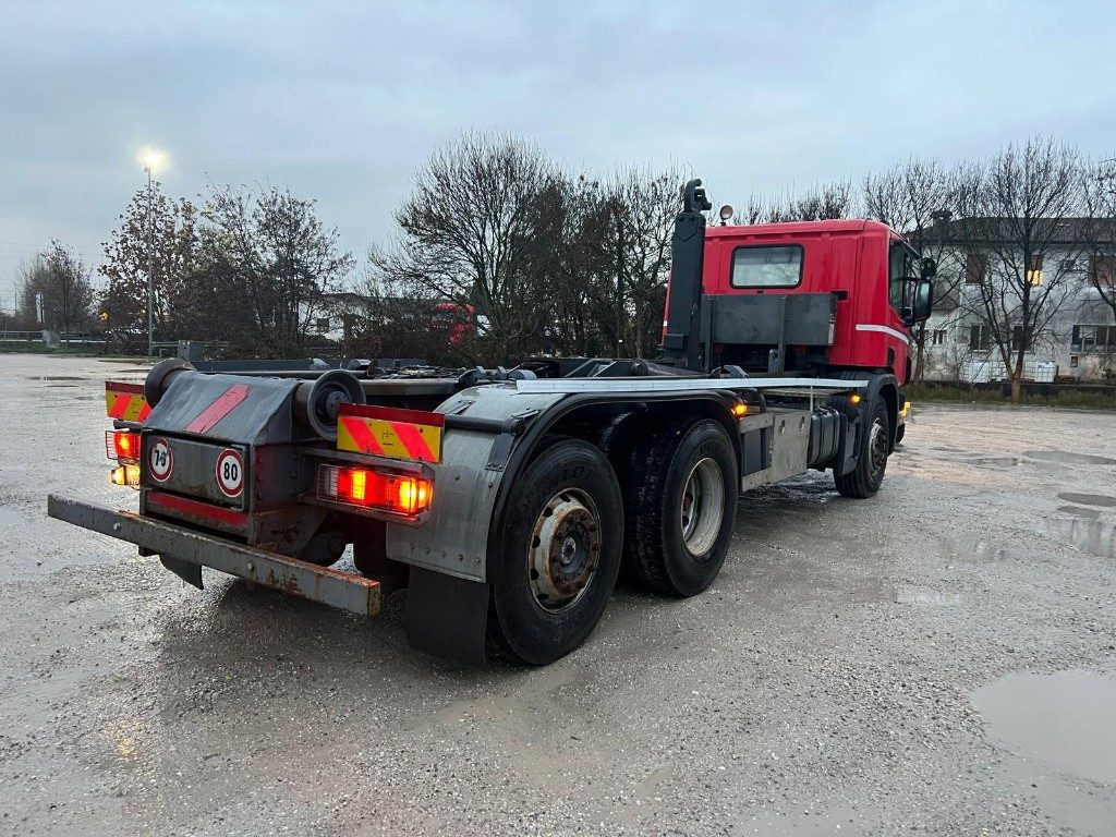 Camion ampliroll SCANIA CV P114 SCARRABILE 6X2