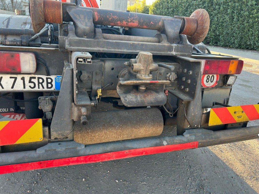 Camion ampliroll SCANIA CV R124 SCARRABILE CON GRU E POLIPO
