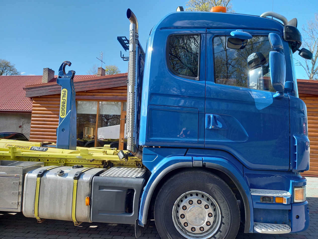 Camion ampliroll SCANIA G440, 8x4, GROSS WEIGHT 36000 KG.
