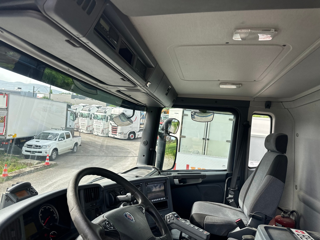 Camion ampliroll SCANIA G450 8x4 Abrollkipper