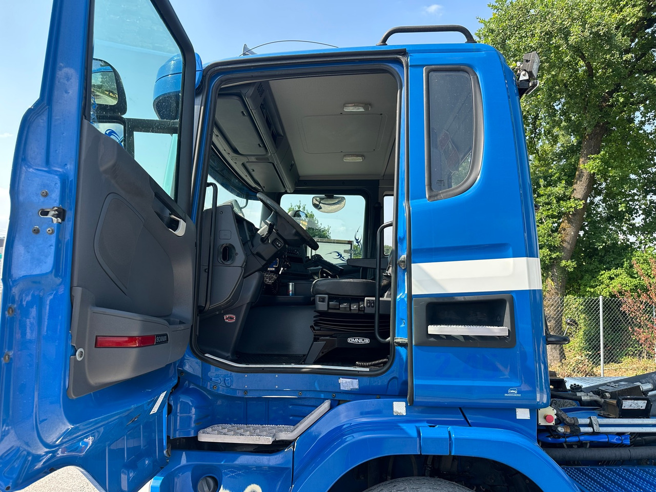 Camion ampliroll SCANIA G450 8x4 Hiab