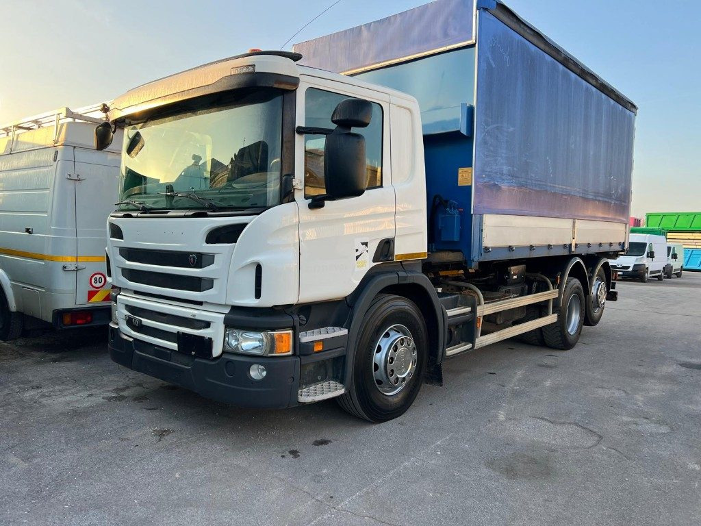 Camion ampliroll SCANIA P410 CP16 SCARRABILE