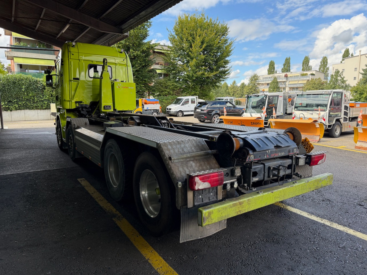 Camion ampliroll SCANIA R490 8x4