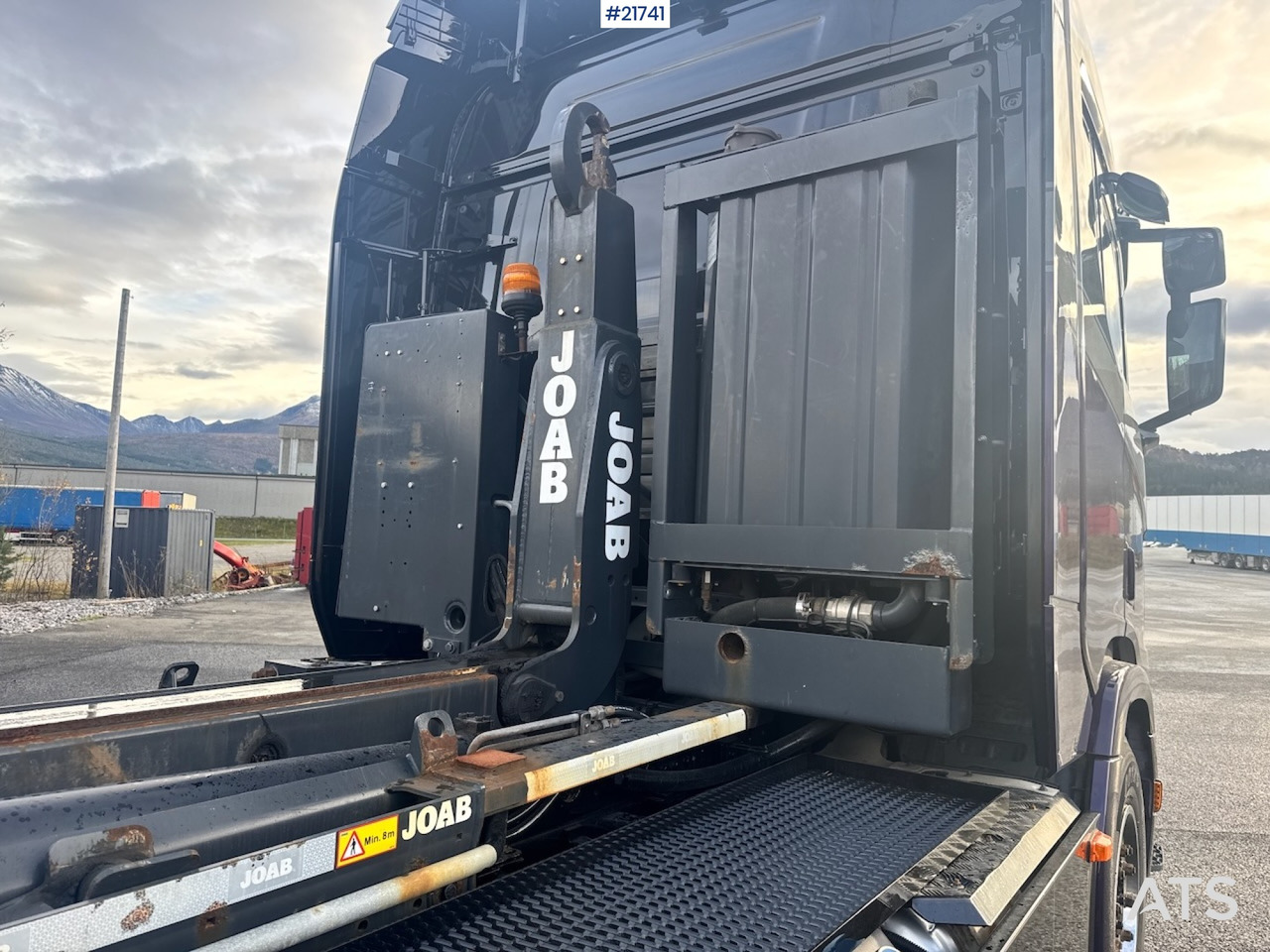 Camion ampliroll Scania 2018 Scania R580 Tridem Krokbil m/ Kranhydraulikk. Nylakkert!