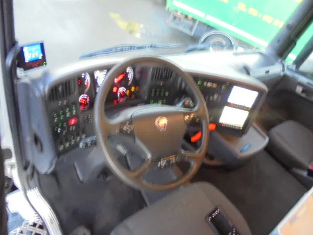 Camion ampliroll Scania G450 8X2 TRIPLE RETARDER NL KENTEKEN