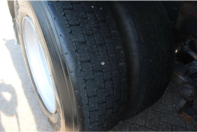 Camion ampliroll Scania P124-360 + HOOK + 6X2 + MANUAL + EURO 2