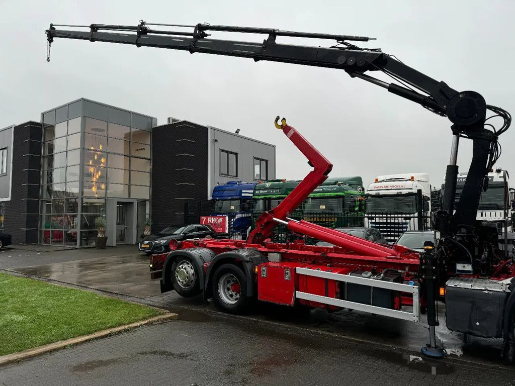 Camion ampliroll Scania P320 6X2 HIAB 20T + HIAB 144 E4
