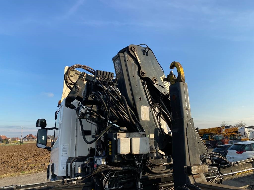 Camion ampliroll Scania P360/HYVALIFT/HIAB 144B a réparer