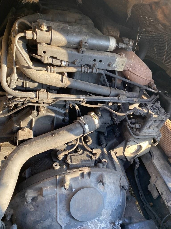 Camion ampliroll Scania P360/HYVALIFT/HIAB 144B a réparer