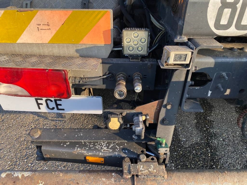 Camion ampliroll Scania P360/HYVALIFT/HIAB 144B a réparer